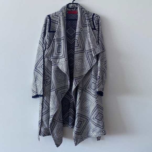 💖 Tigerlily Dritan Coat with tie belt 💖 - Picture 4 of 15